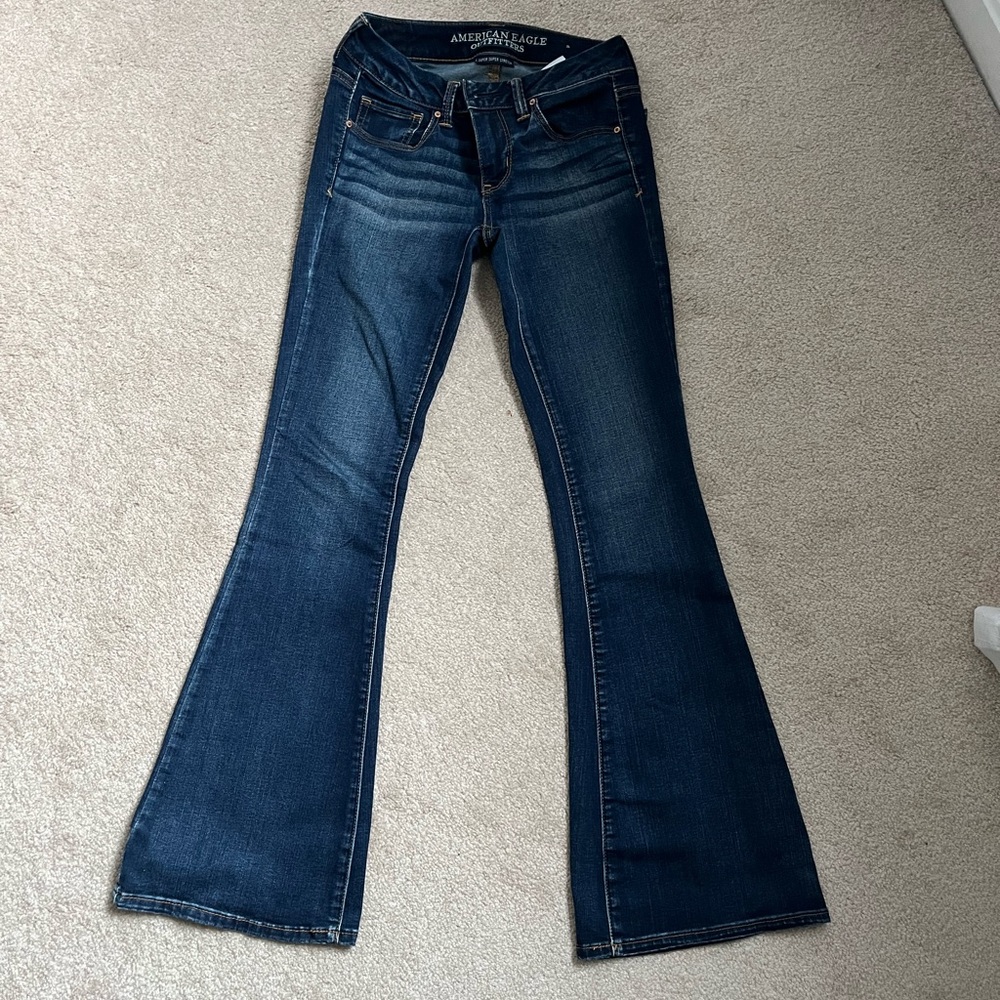 American Eagle Boho artist. Size 2 regular. New condition